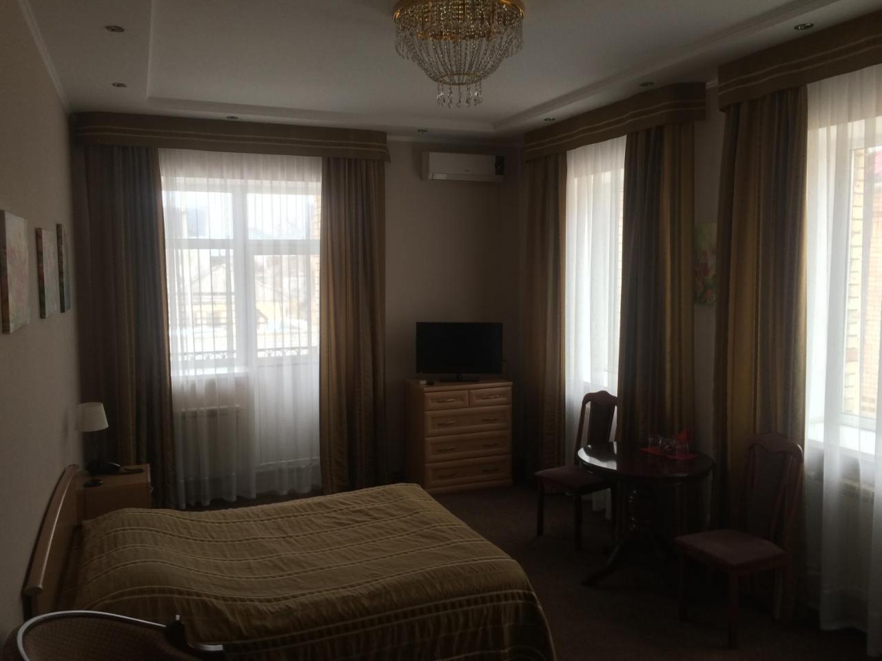Altyn Adam Hotel Pavlodar Buitenkant foto