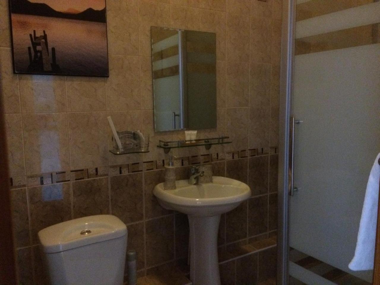 Altyn Adam Hotel Pavlodar Buitenkant foto